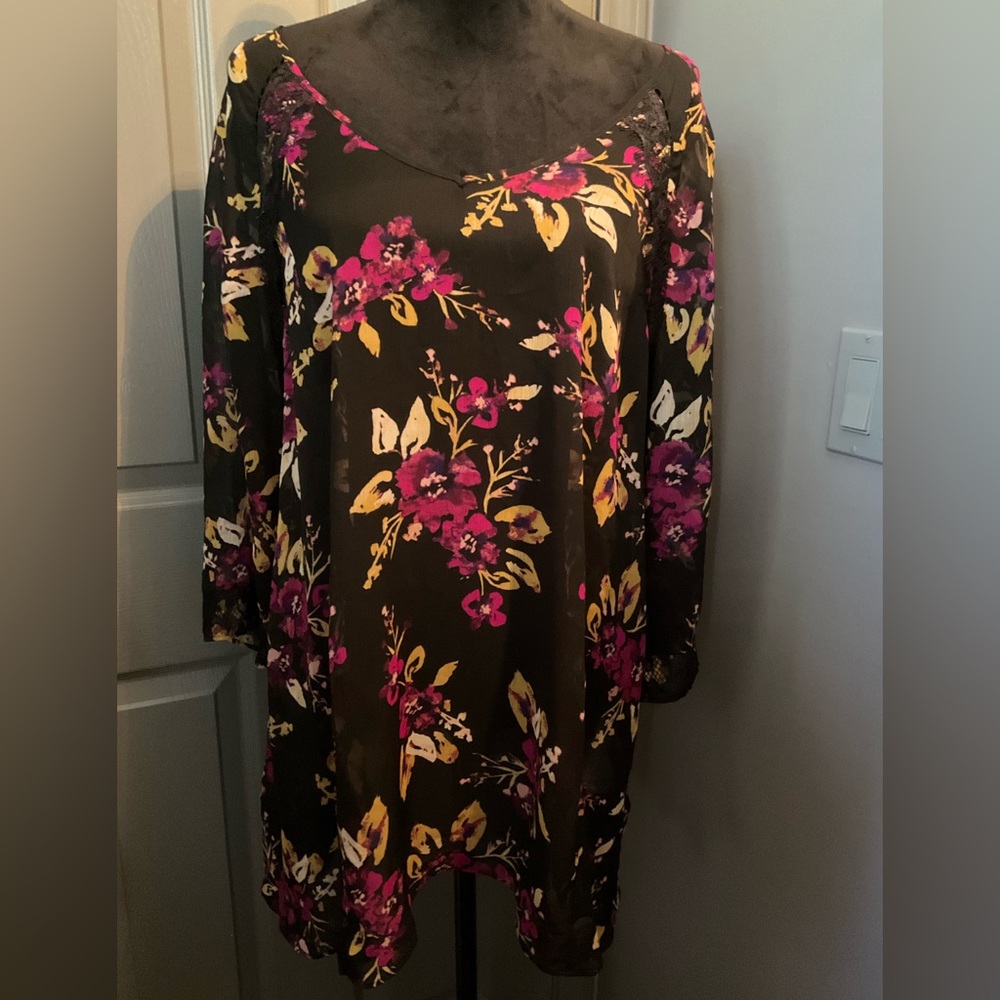 Jessica Simpson Maternity XL black floral sheer overlay - Picture 1 of 11